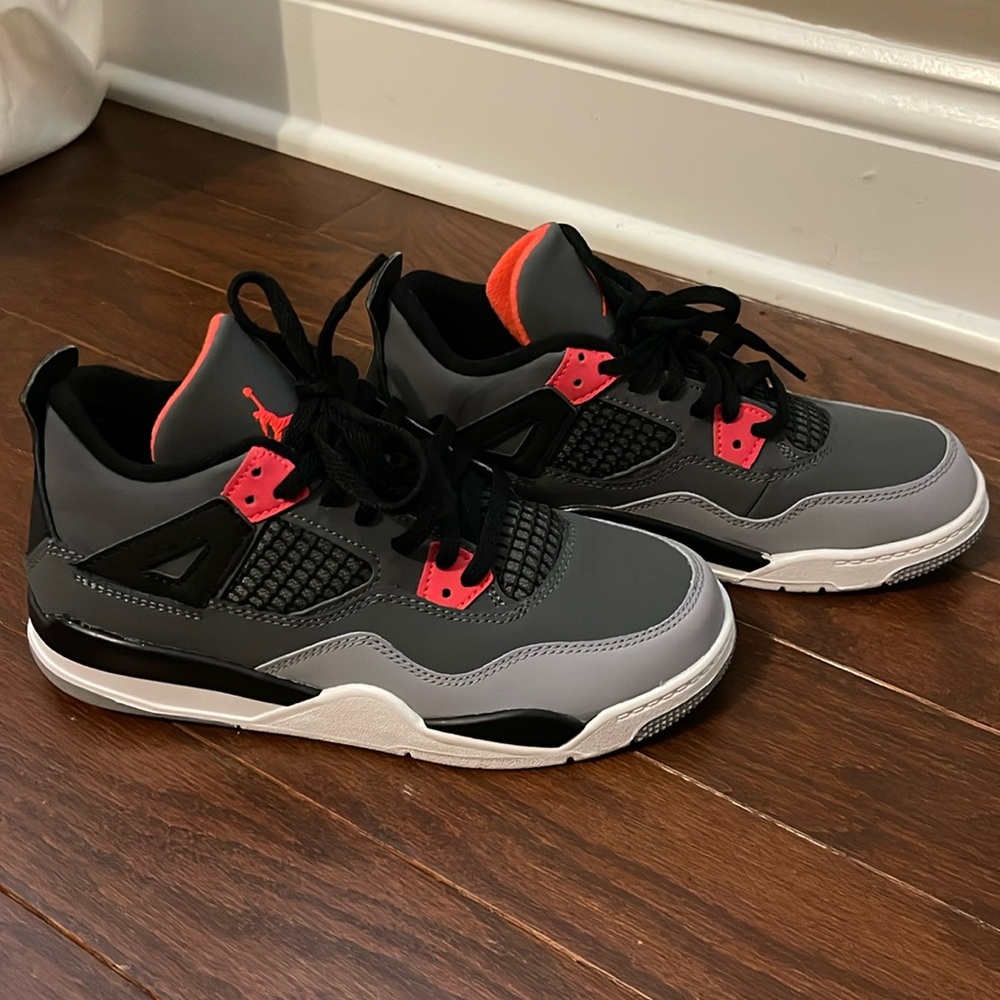 Air Jordan 4 retro